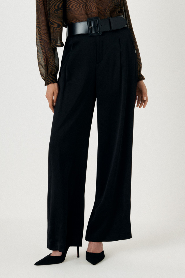 Wide trousers with satin finish