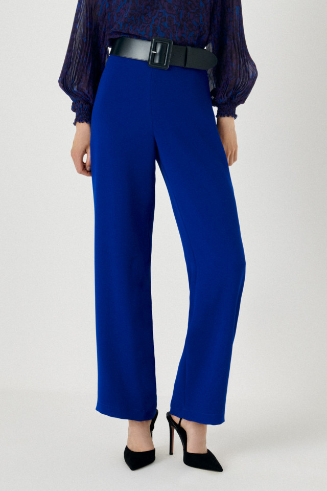 Wide trousers with blind zip