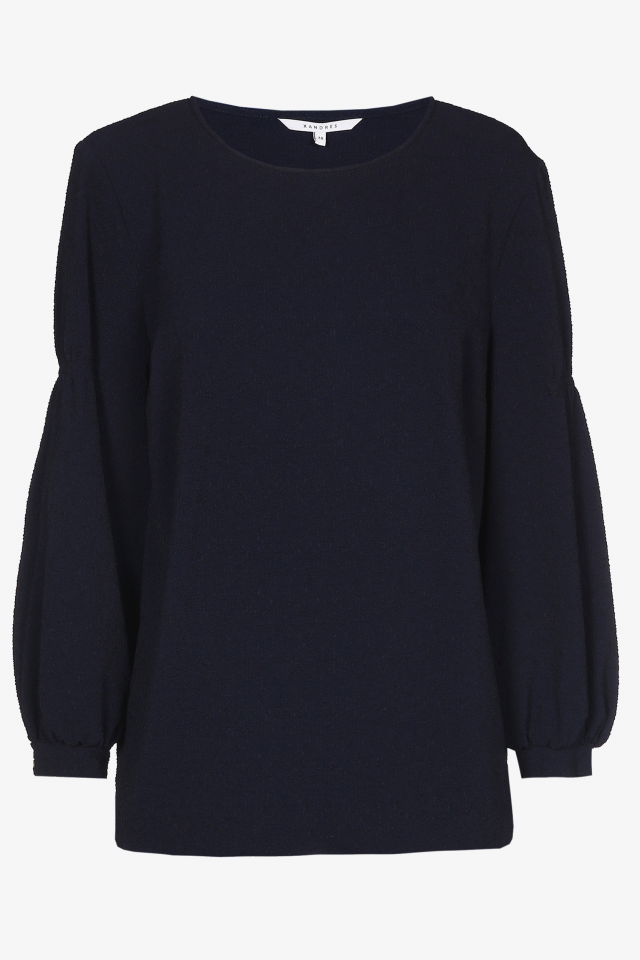 Blouse with round neck