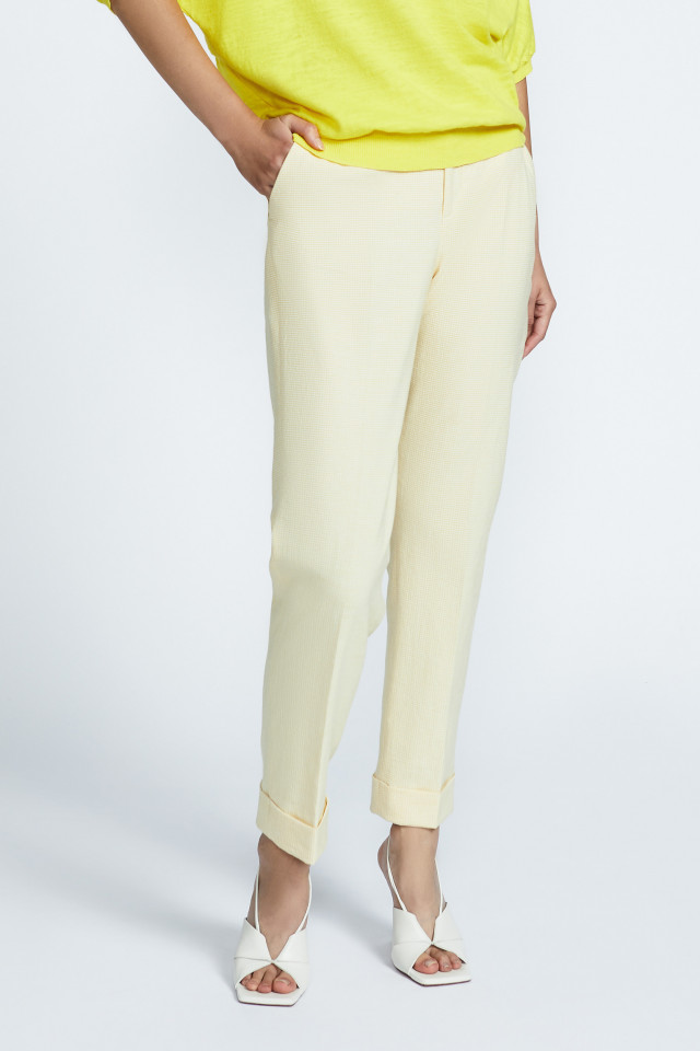 Broek met ingestreken vouw 