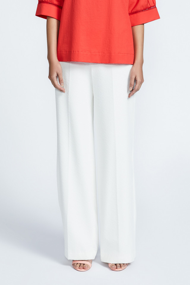 Pleated trousers with straight legs