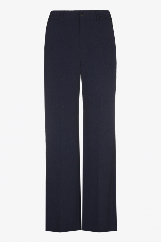 Pleated trousers with straight legs