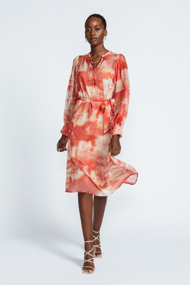 Summery dress with graphic print