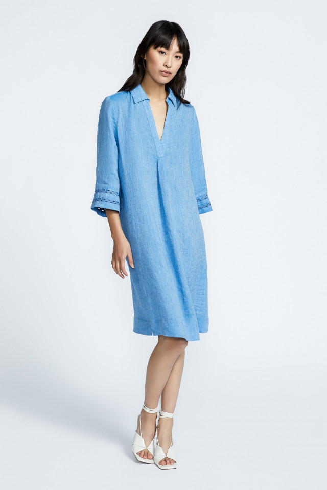 Linen dress with V-neck
