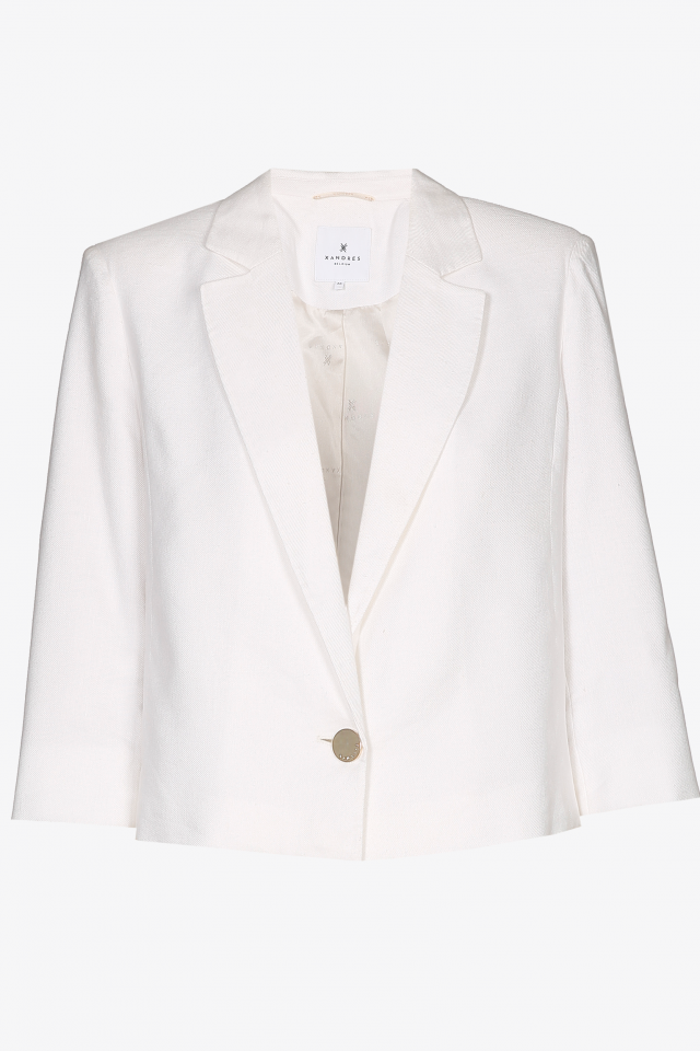 Short blazer with wide sleeves