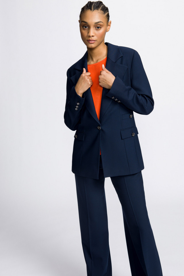 Blazer with lapel collar