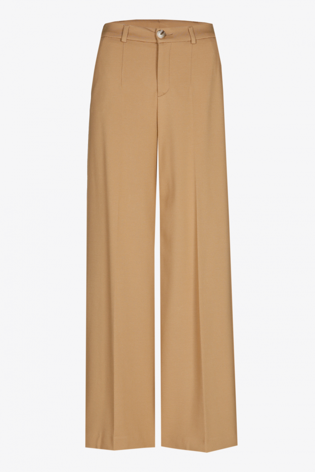 Stretchy trousers with wide legs