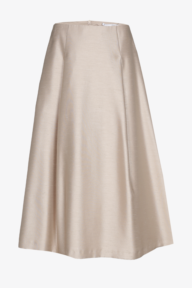 Long skirt with luxurious silk look