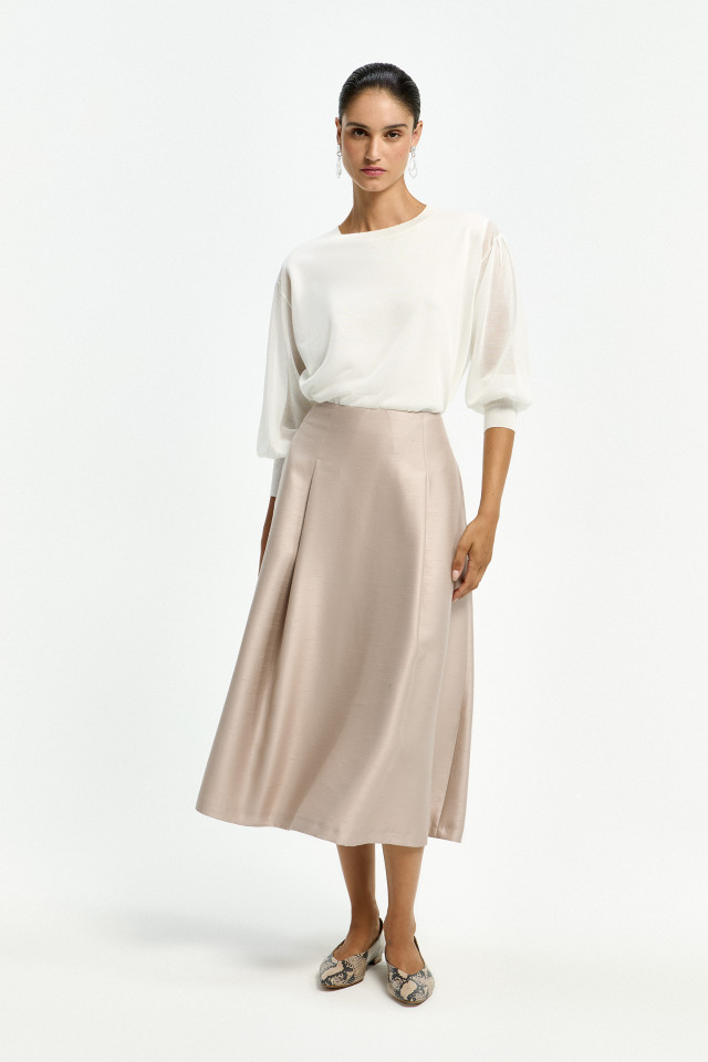 Long skirt with luxurious silk look