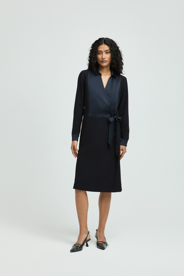 Kleid mit Fantasieschleife 