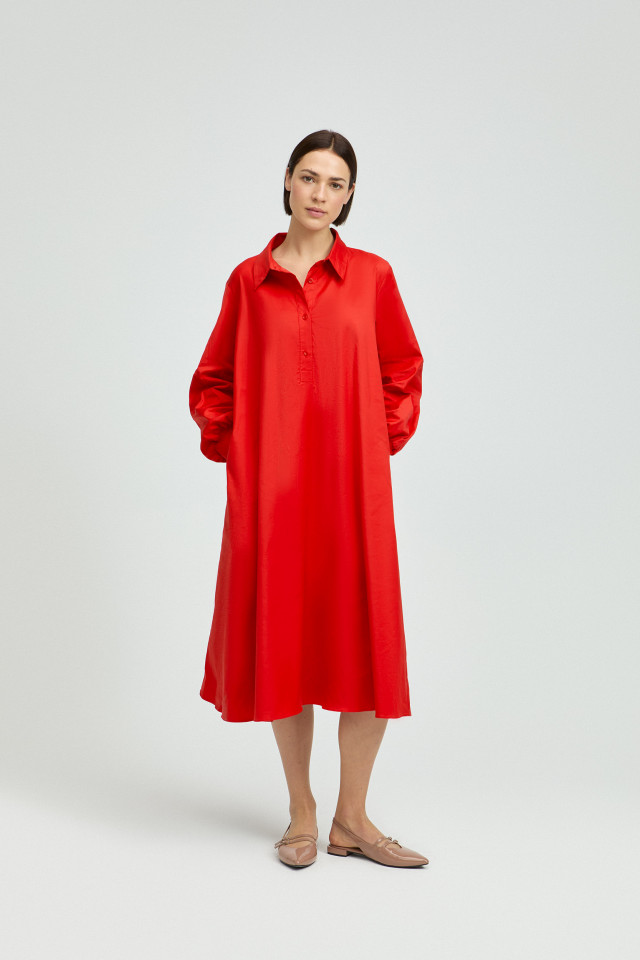 Shirt dress with button row