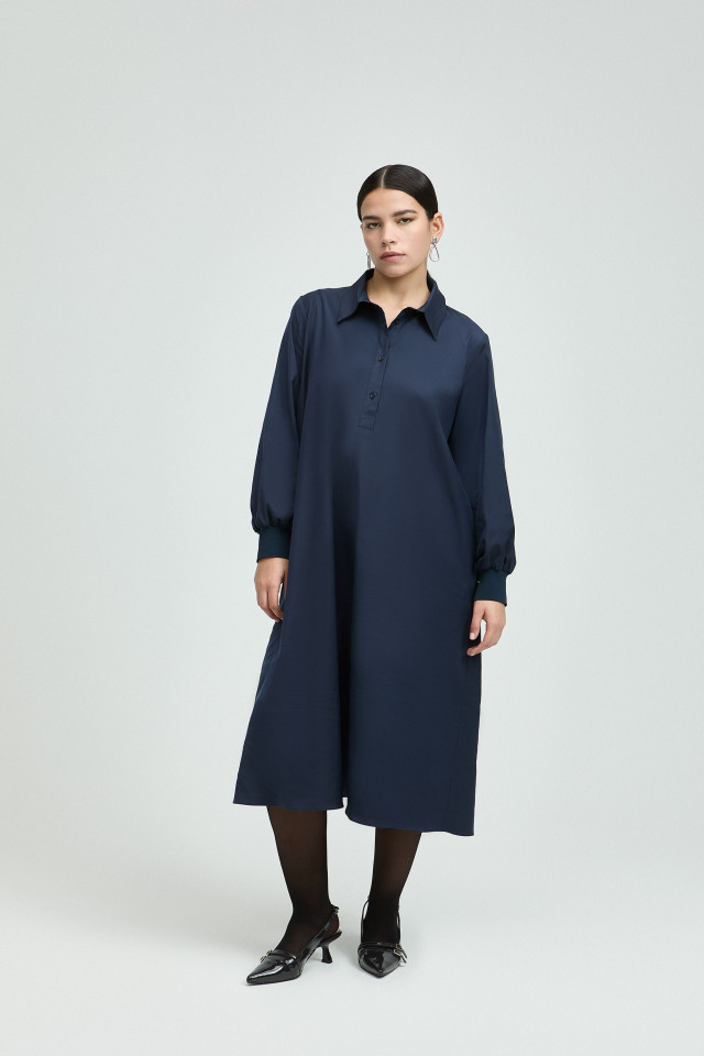 Shirt dress with button row