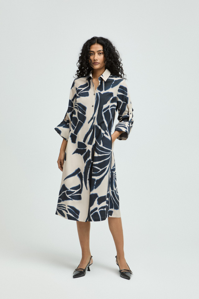Button-down dress with print