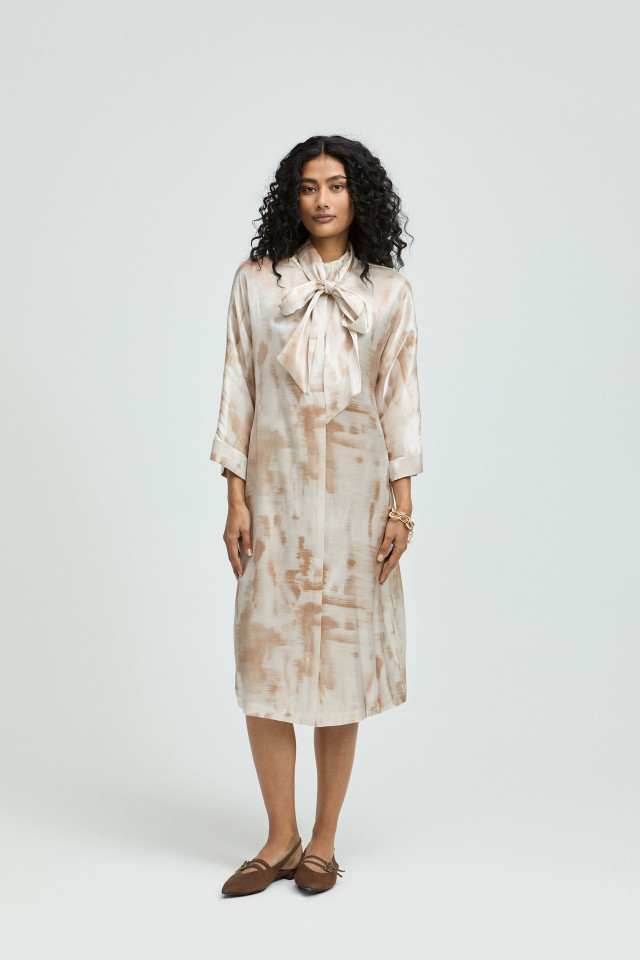 Button-down dress with satin look