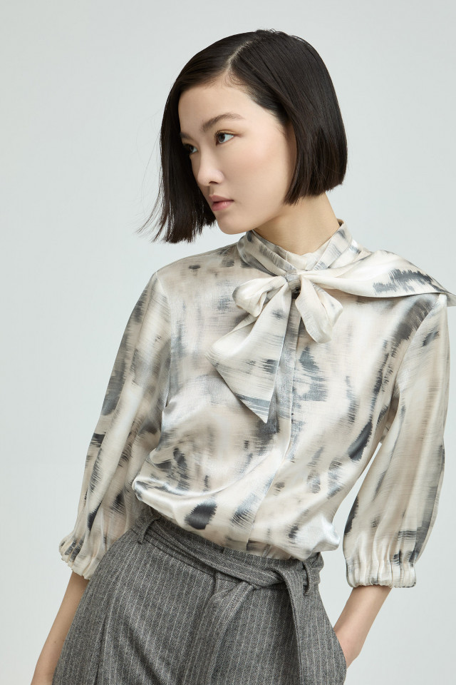 Blouse with print