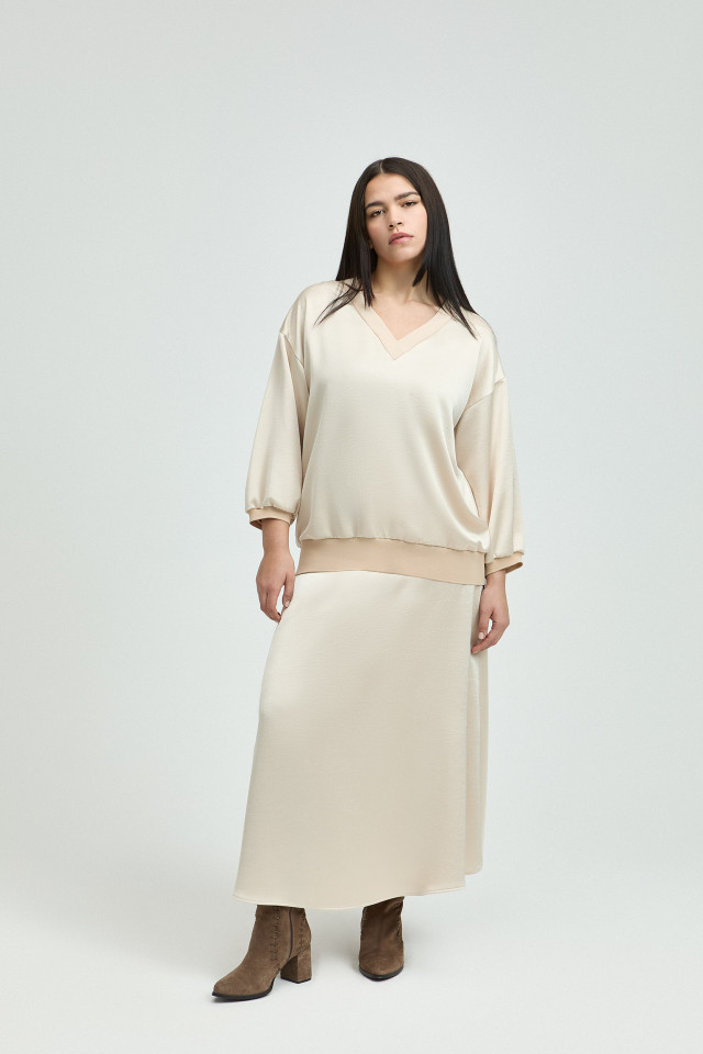 Long skirt with satin look