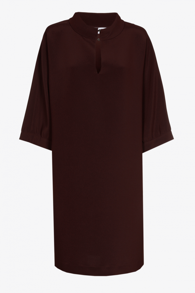 Kleid mit Stehkragen