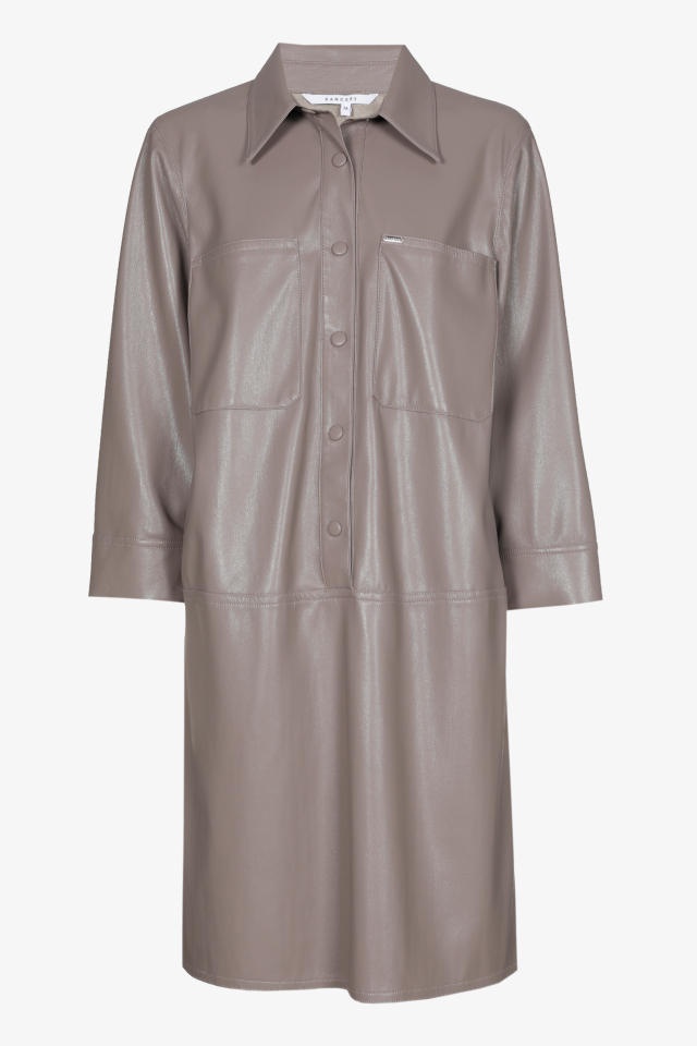 Robe en faux cuir