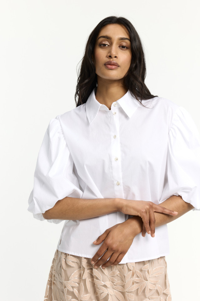 Hemd mit Puffärmeln