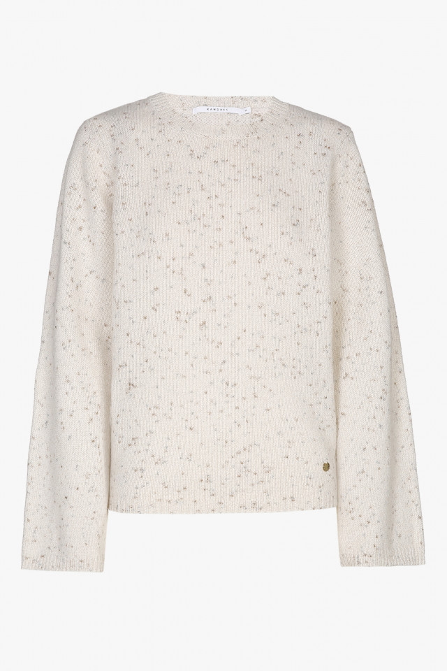 White pullover with glitter