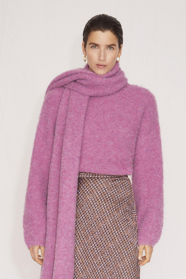 Purple woollen pullover