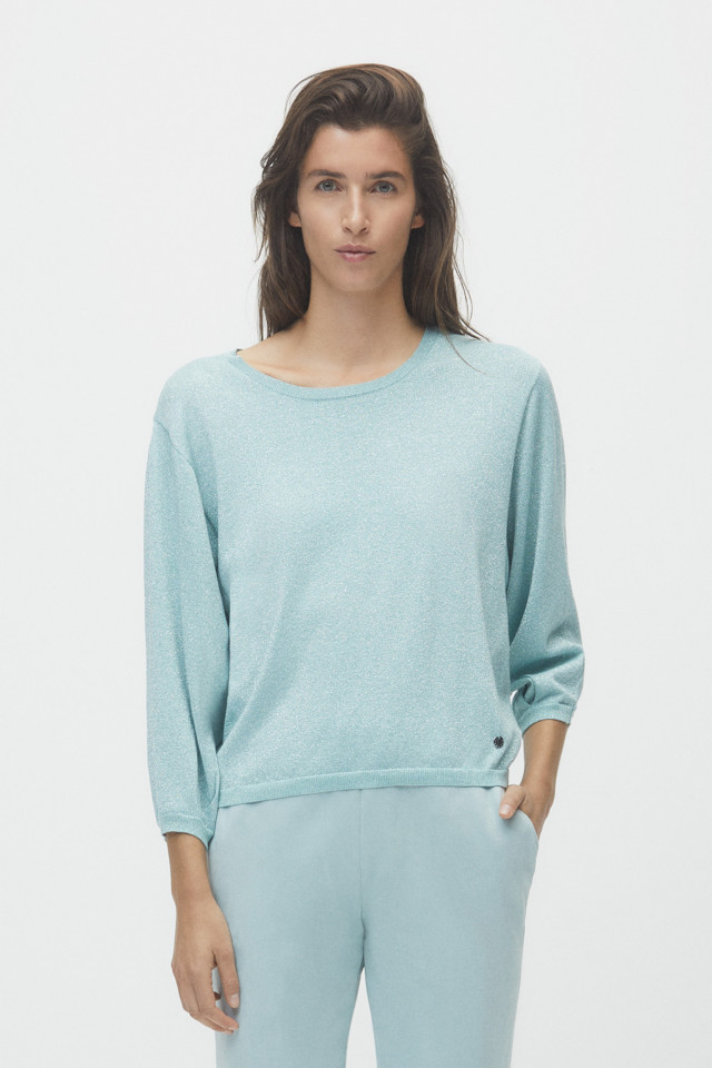 Light blue pullover with boat neck and wide sleeves