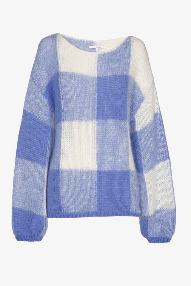 Knitted pullover with white and blue checks