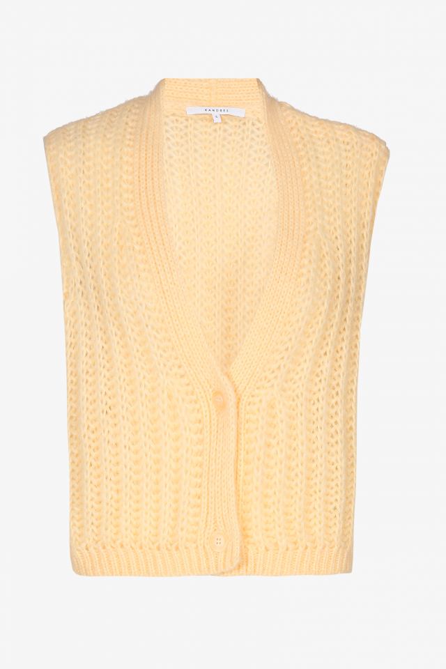 Sleeveless sweater with buttons