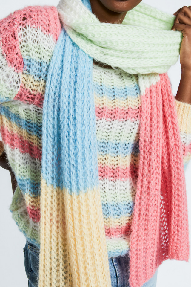 Wool blend scarf