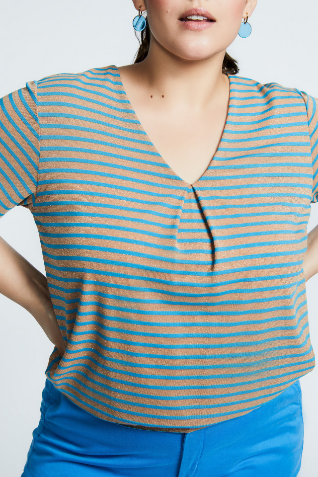 T-shirt met V-hals en pofmouwen