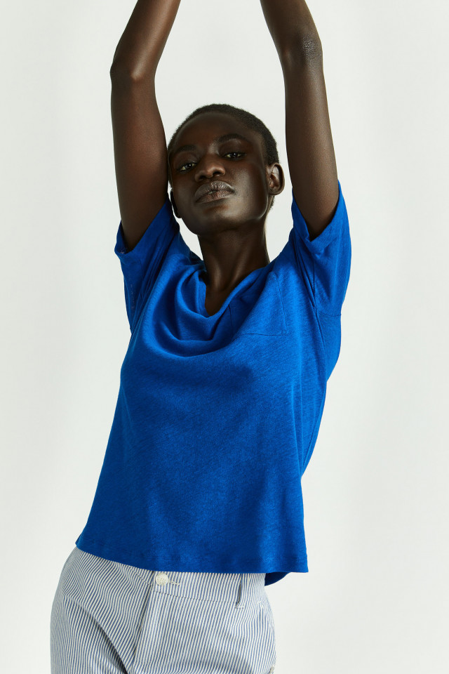 T-shirt basique à encolure en V