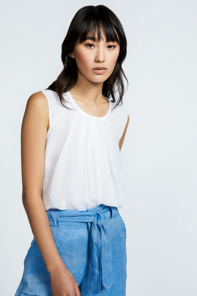 T-shirt with voile in front