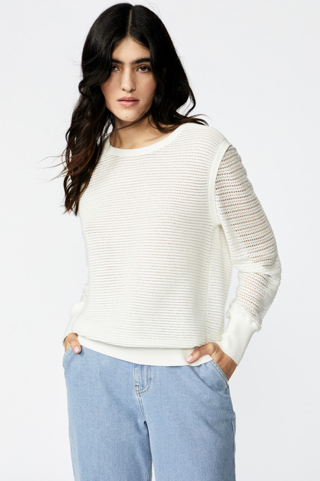 Whimsical jumper with round neck