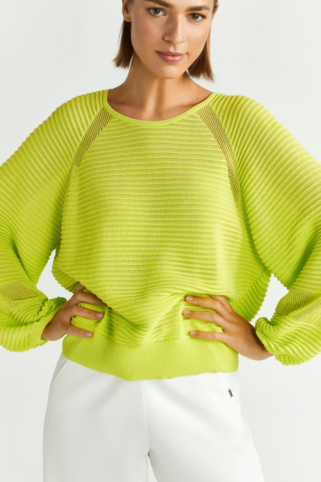 Pull van fijne viscose