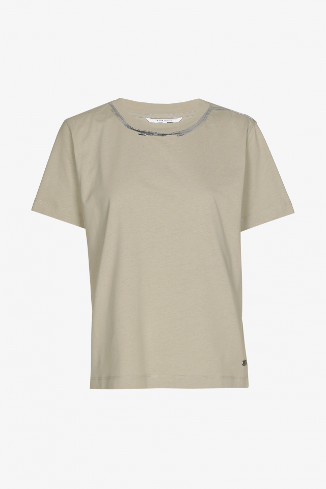 T-shirt with silver neckline