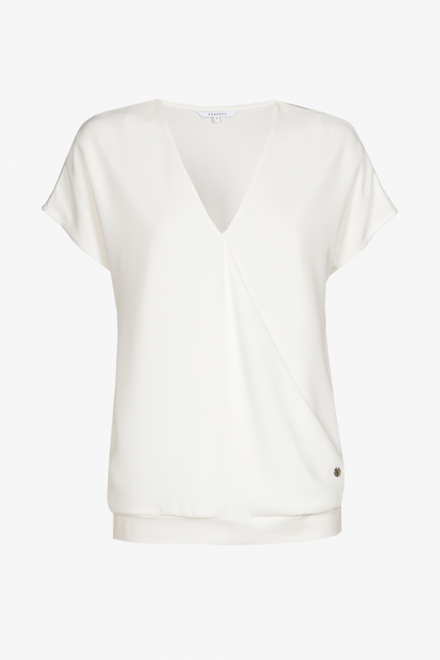 T-shirt aspect cache-cœur