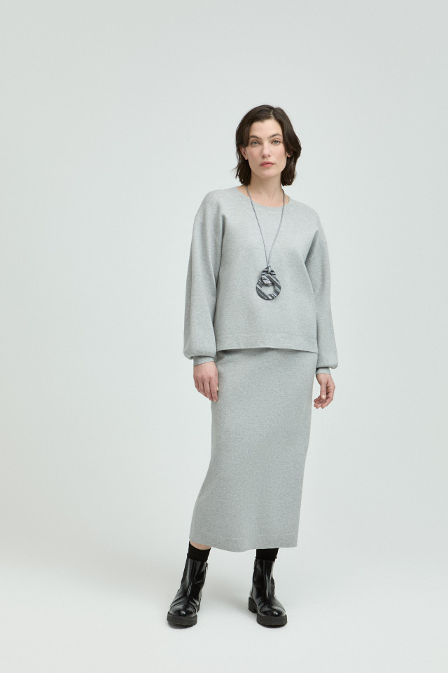 Pencil skirt in Milano knit with slit