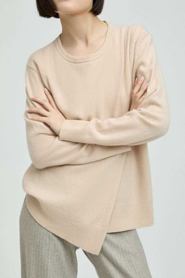 Pullover aus Wolle mit Umschlag