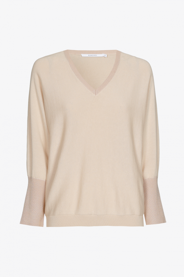 Pull doux à encolure en V