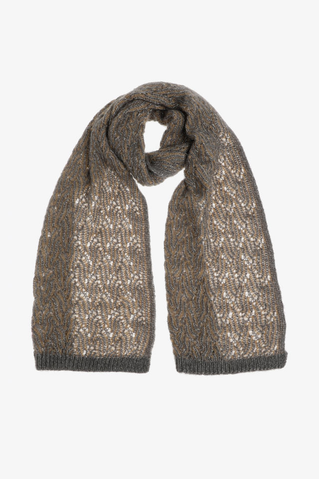 Warm scarf with alpaca wool