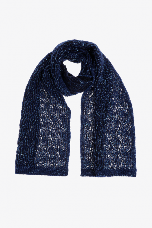 Warm scarf with alpaca wool