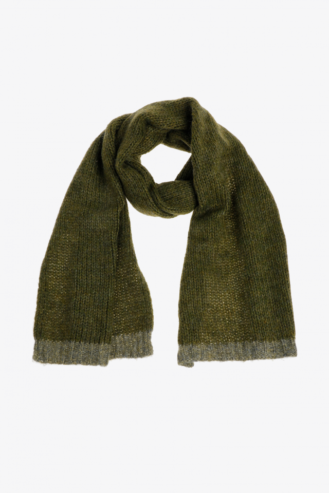 Wool scarf 