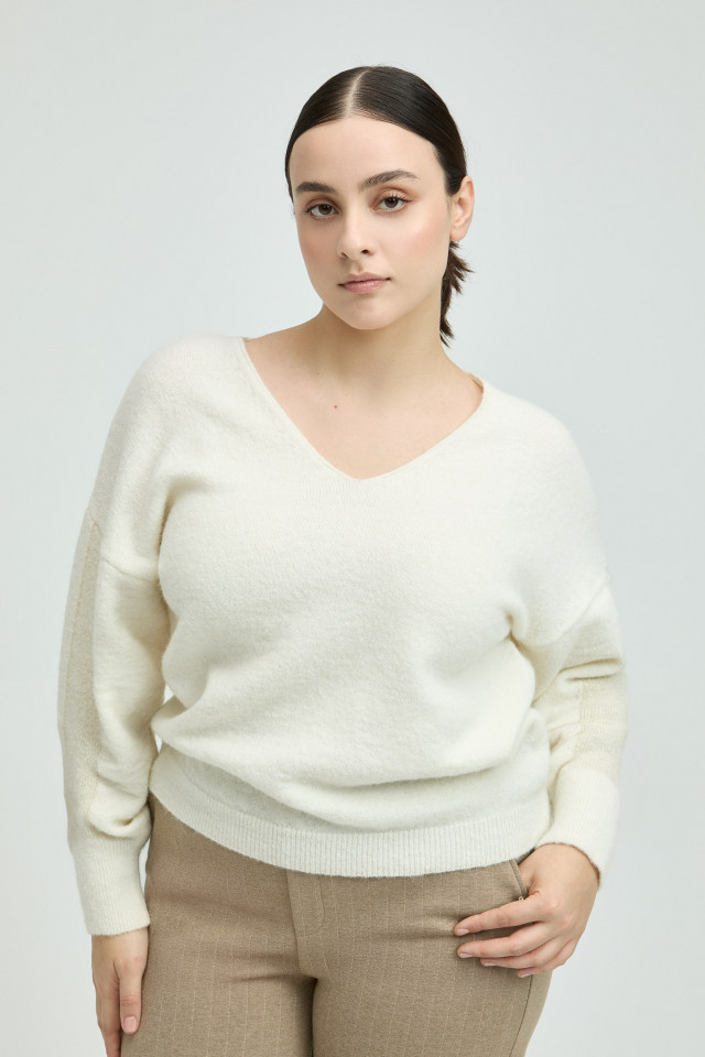 Pull ample avec encolure en V