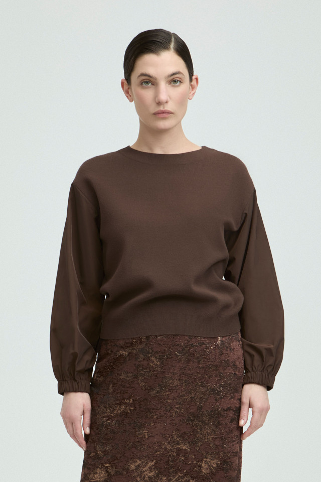 Pullover with balloon sleeves