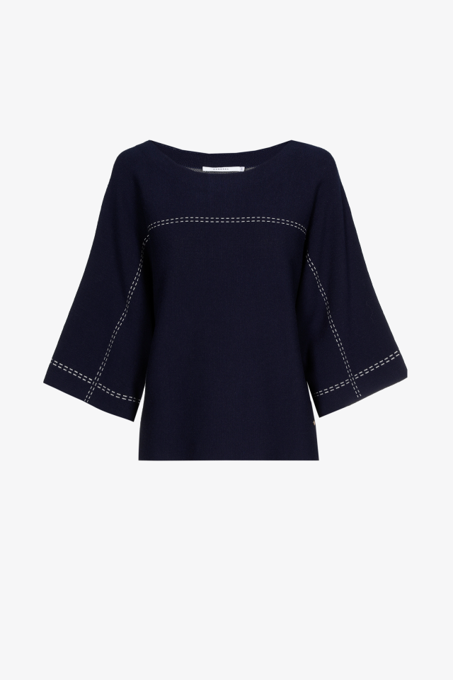 Jumper with boat neck