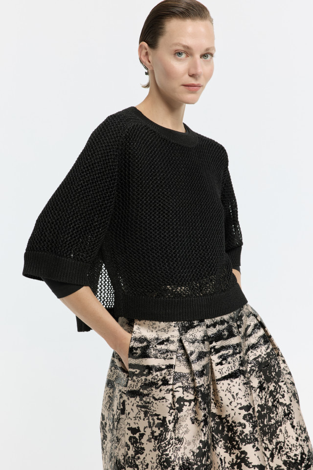 Gebreide pull met crochet patroon