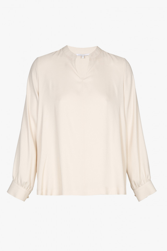 Ecru blouse with long sleeves