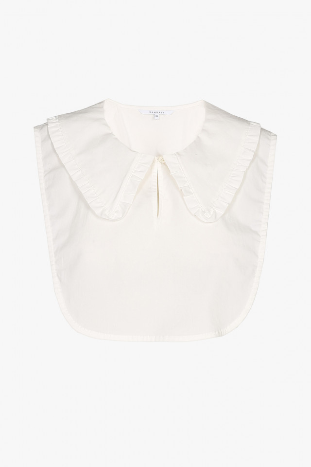 White shirt collar 