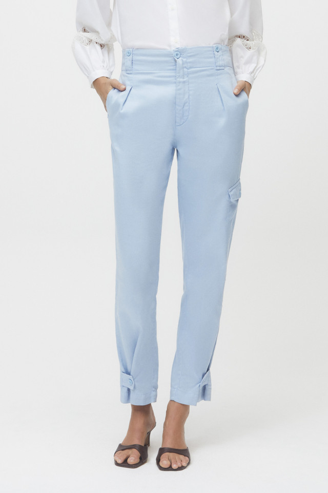 Light blue trousers with a side pocket