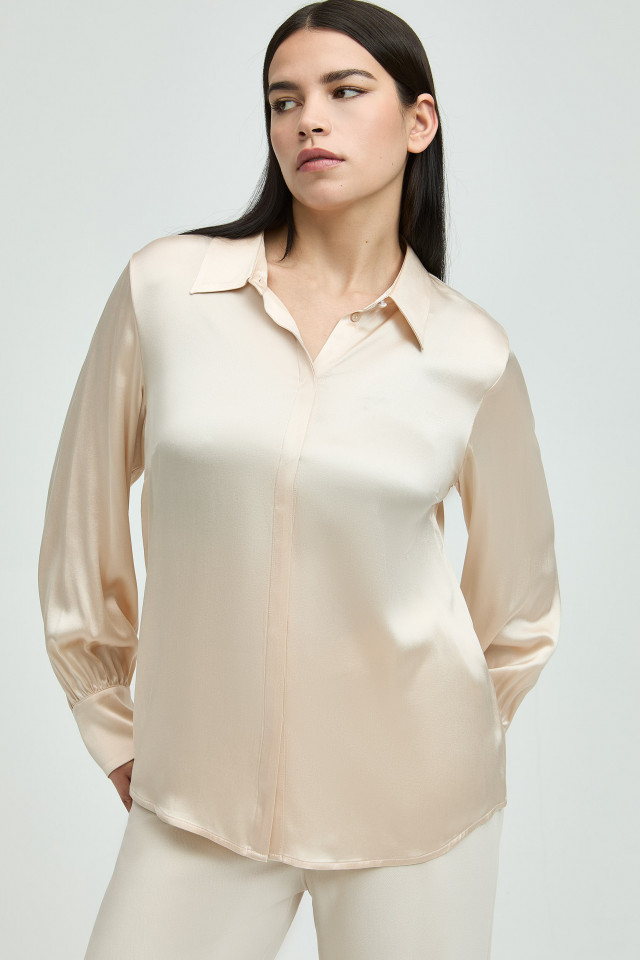 Klassieke hemdblouse in zijde